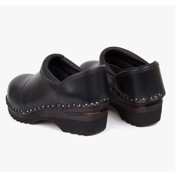 NWOT Troentorp Women's Black Picasso Clogs Size 9 - Picture 2 of 8